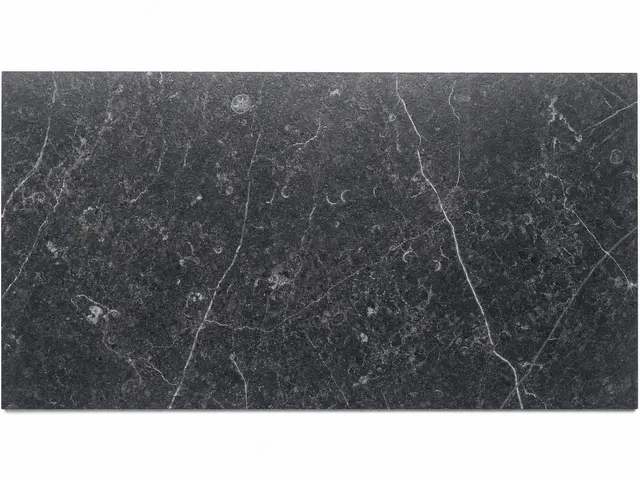 Negro Querétaro — Fiorito — Martelinado — 1 cm — 120x60 — Placa